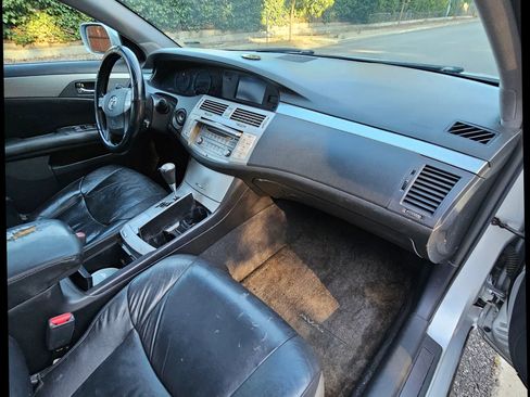 Used 2005 Toyota Avalon Touring image 36
