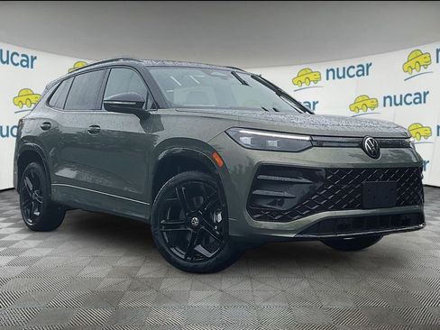New 2026 Volkswagen Tiguan SE R-Line AWD/4WD image 1