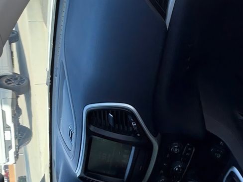 Used 2014 Jeep Cherokee Limited w/ Luxury Group image 10