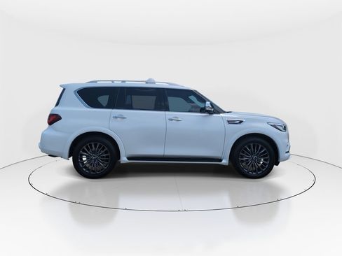 Used 2023 INFINITI QX80 Sensory w/ Cargo Package RWD image 9