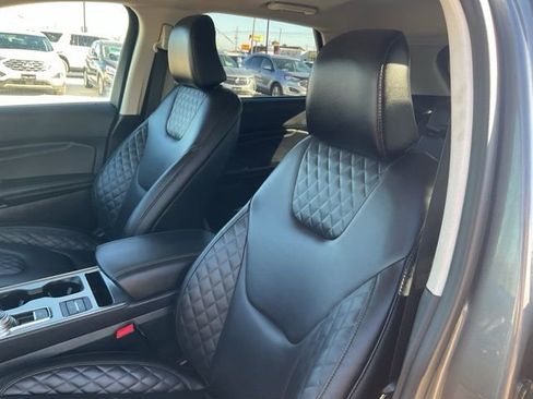 Used 2024 Ford Edge Titanium image 7
