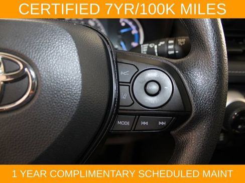 Used 2025 Toyota RAV4 XLE AWD/4WD image 23
