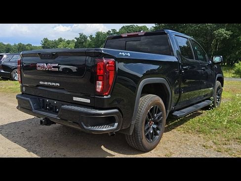 Used 2024 GMC Sierra 1500 Elevation w/ Elevation Premium Package AWD/4WD image 8