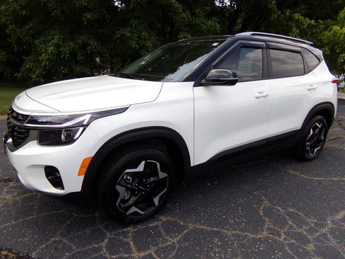 Used 2025 Kia Seltos S AWD/4WD image 1