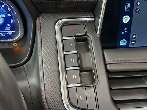 Used 2022 Chevrolet Tahoe RST w/ Sport Performance Package image 19