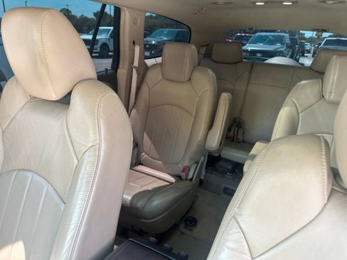 Used 2009 Buick Enclave CXL FWD image 8
