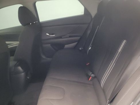 Used 2024 Hyundai Elantra SEL FWD image 18