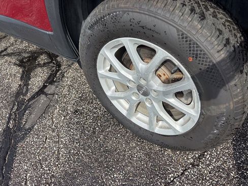 Used 2016 Jeep Cherokee Latitude image 13