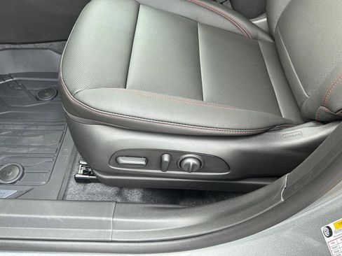 New 2026 Chevrolet Trax RS w/ Driver Confidence Package image 27