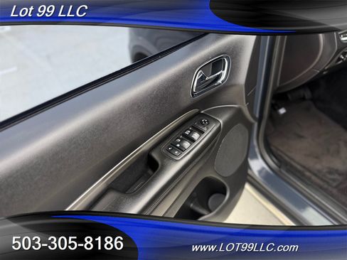 Used 2018 Dodge Durango SXT w/ 3rd Row Seating Group AWD/4WD image 32