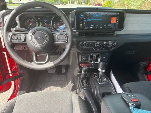 Used 2025 Jeep Wrangler Unlimited Sport S 4xe image 10