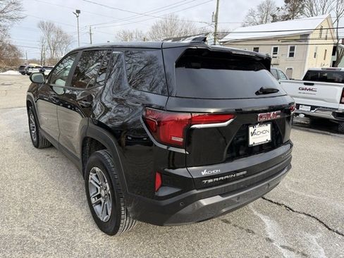 Used 2025 GMC Terrain Elevation image 3