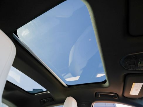 New 2026 Porsche Panamera image 29