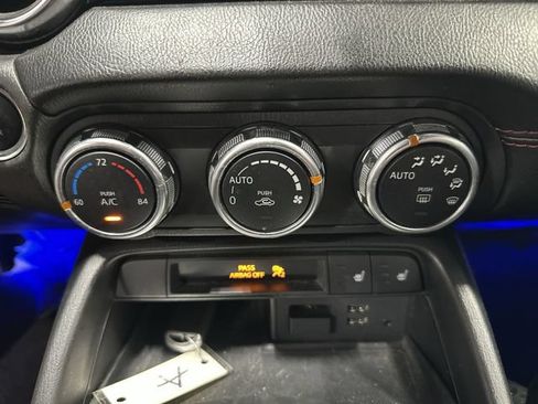 Used 2016 MAZDA MX-5 Miata Grand Touring RWD image 21