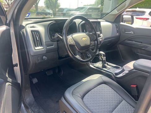 Used 2022 Chevrolet Colorado Z71 RWD image 8