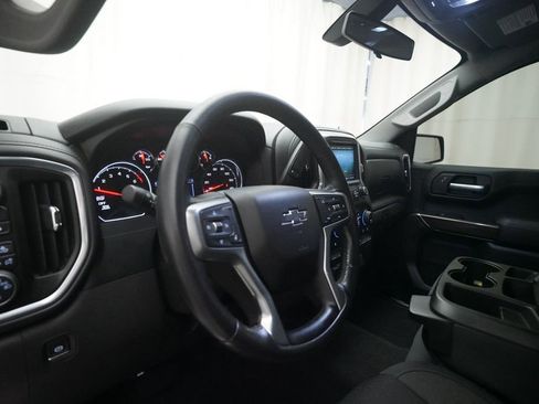 Used 2019 Chevrolet Silverado 1500 RST image 8