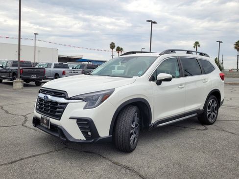 Used 2023 Subaru Ascent Limited AWD/4WD image 10