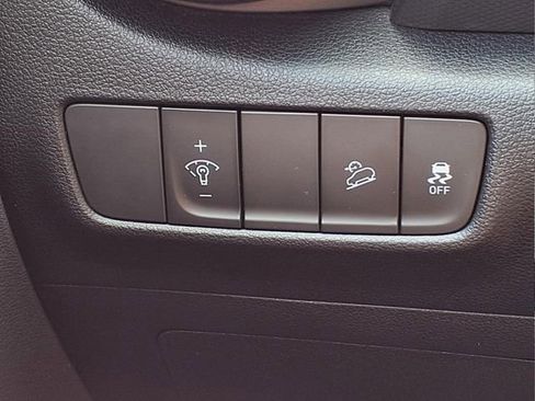Certified 2023 Hyundai Kona SE FWD image 21