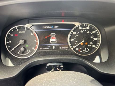 Used 2023 Nissan Rogue SV image 4