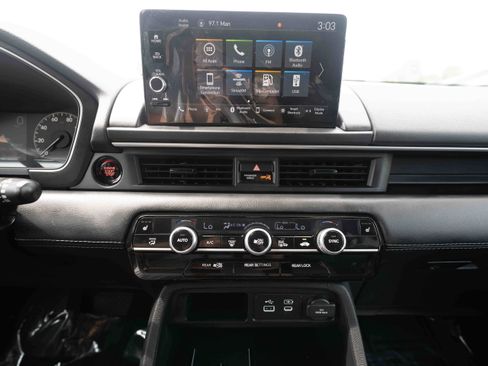 Certified 2025 Honda Pilot EX-L image 17
