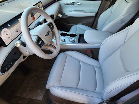 New 2026 Genesis GV70 2.5T Advanced AWD/4WD image 8
