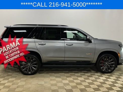 Used 2025 Cadillac Escalade V image 4