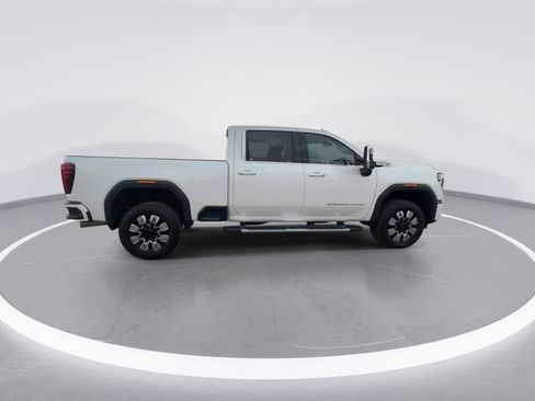 Used 2024 GMC Sierra 2500 Denali w/ Technology Package AWD/4WD image 9