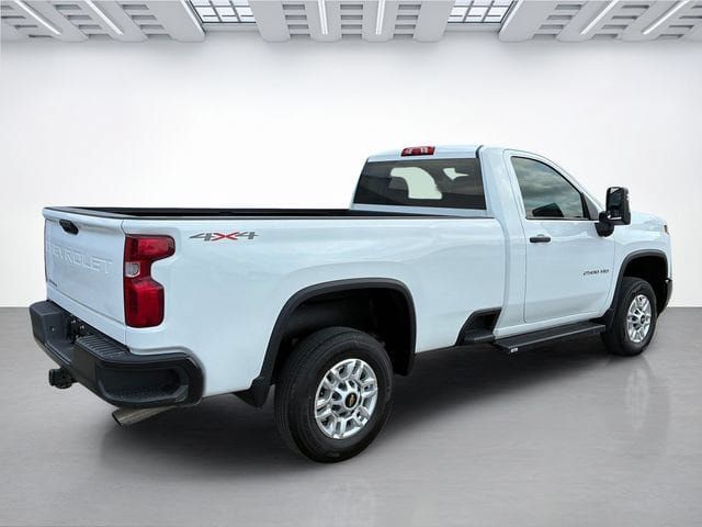 Used 2025 Chevrolet Silverado 2500 W/T AWD/4WD image 4
