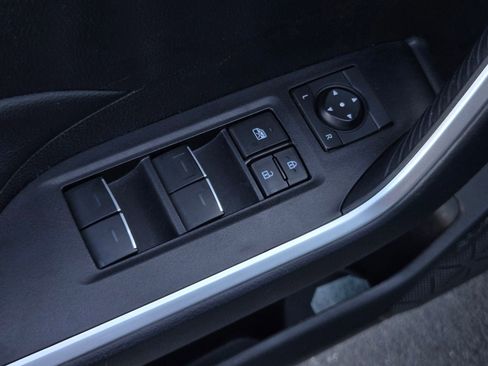 Certified 2025 Toyota RAV4 XLE AWD/4WD image 10
