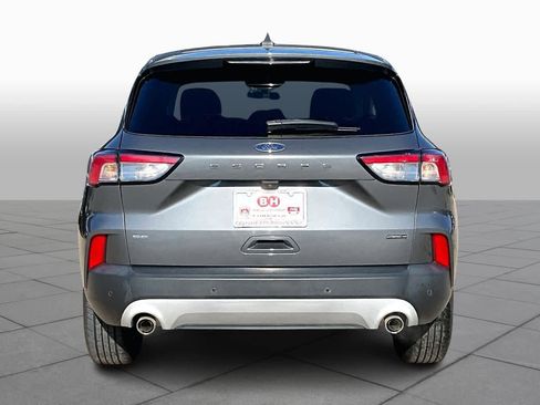 Used 2022 Ford Escape SE image 6