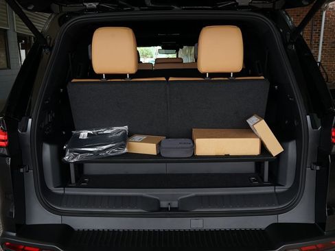 Used 2026 Lexus LX 700h Luxury image 37