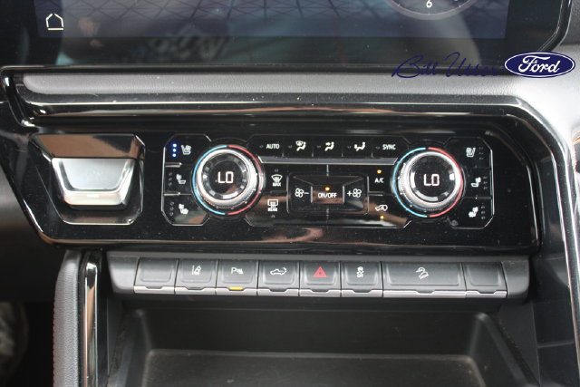 Used 2024 GMC Sierra 2500 AT4 w/ AT4 Premium Plus Package AWD/4WD image 20