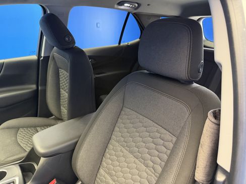 Used 2019 Chevrolet Equinox LT FWD image 12