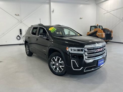 Used 2023 GMC Acadia SLE w/ Driver Convenience Package AWD/4WD image 4