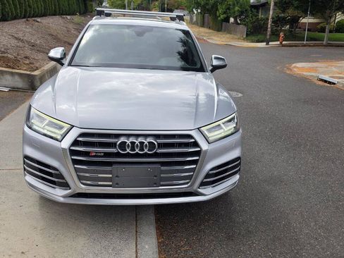 Used 2018 Audi SQ5 Premium Plus w/ Navigation Package AWD/4WD image 2