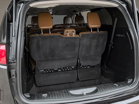 Used 2018 Chrysler Pacifica Limited image 70