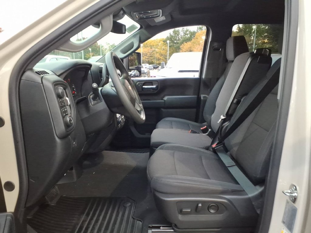 New 2026 Chevrolet Silverado 2500 Custom w/ Custom Value Package AWD/4WD image 12