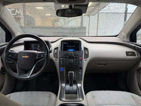 Used 2014 Chevrolet Volt Sedan 4D image 29