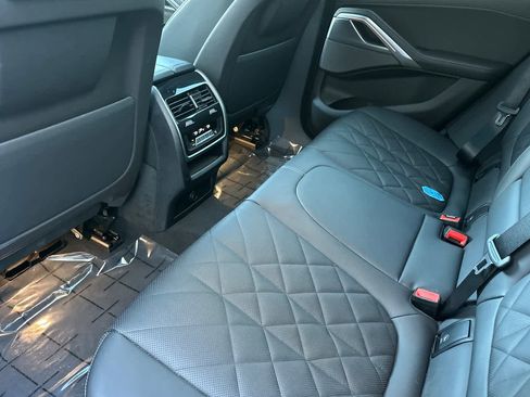 Certified 2023 BMW X6 xDrive40i w/ M Sport Package image 4