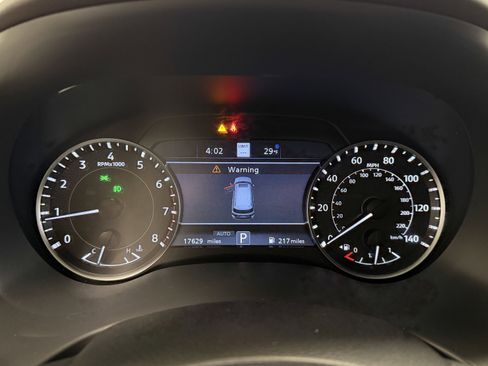 Used 2024 Nissan Armada Platinum w/ Captain's Chairs Package image 19