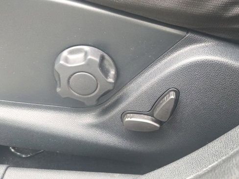 Used 2021 Ford EcoSport SE w/ SE Convenience Package FWD image 21