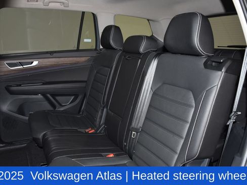 Used 2025 Volkswagen Atlas SEL AWD/4WD image 28