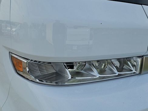 New 2025 Chevrolet Brightdrop 400 image 32