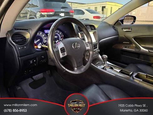 Used 2012 Lexus IS 350C w/ Luxury Pkg RWD image 17