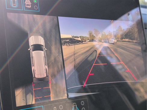 New 2026 GMC Yukon Denali w/ Sun & Power Step Package image 25