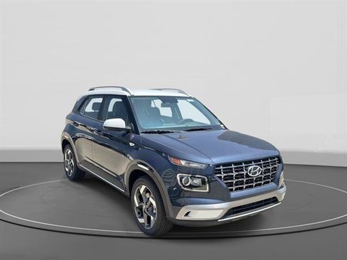 New 2026 Hyundai Venue SEL FWD image 3