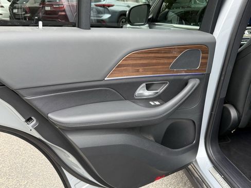 Certified 2025 Mercedes-Benz GLE 450 4MATIC image 20