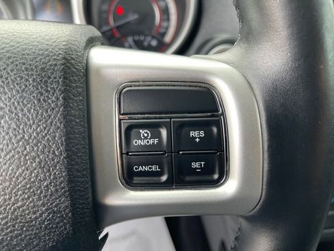 Used 2015 Dodge Journey SXT w/ Flexible Seating Group FWD image 30