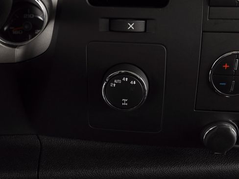 Used 2009 Chevrolet Silverado 1500 LT image 18