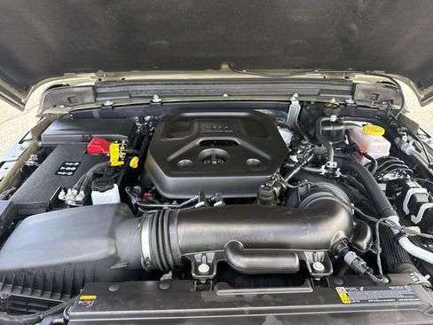 Used 2026 Jeep Wrangler Unlimited Rubicon AWD/4WD image 24